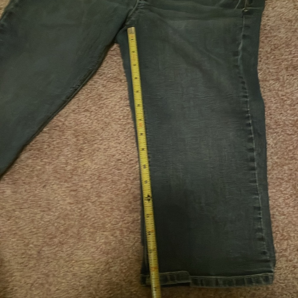 White House Black Market  Pedal Pusher Blue Denim Jeans - Picture 7 of 8
